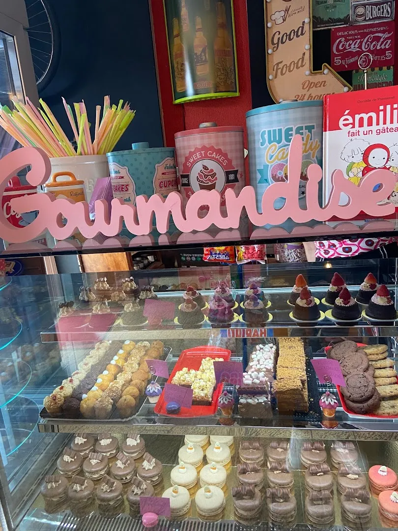 Le Comptoir De Famille